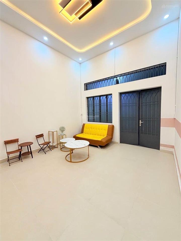 Bán nhanh giá rẻ 4.3*15m 5,15 tỷ. gần mặt tiền đường phạm văn bạch  p15 tân bình