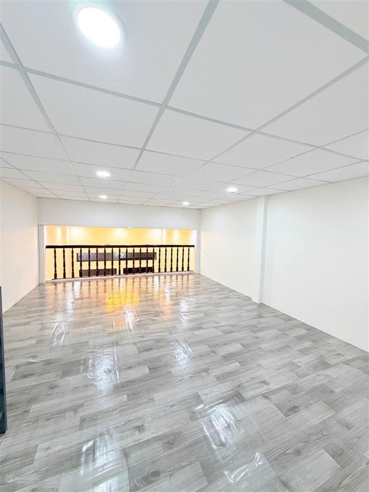 Bán nhanh giá rẻ 4.3*15m 5,15 tỷ. gần mặt tiền đường phạm văn bạch  p15 tân bình