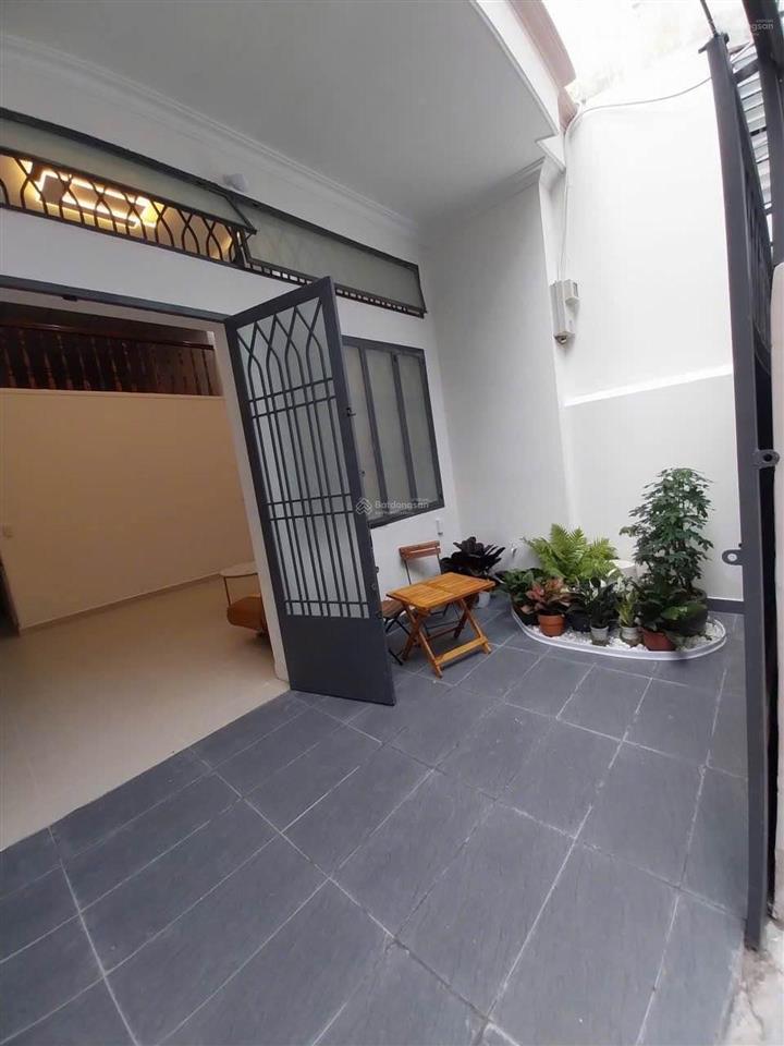 Bán nhanh giá rẻ 4.3*15m 5,15 tỷ. gần mặt tiền đường phạm văn bạch  p15 tân bình