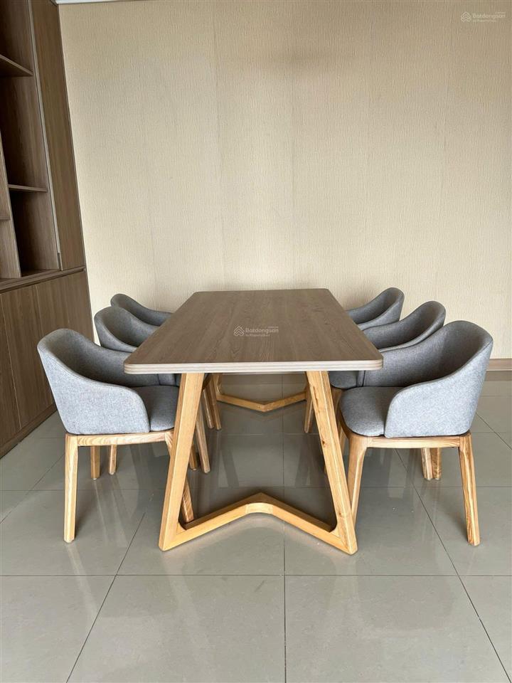 Căn 2pn, đầy đủ tiện ích, tại cc starlake tây hồ tây