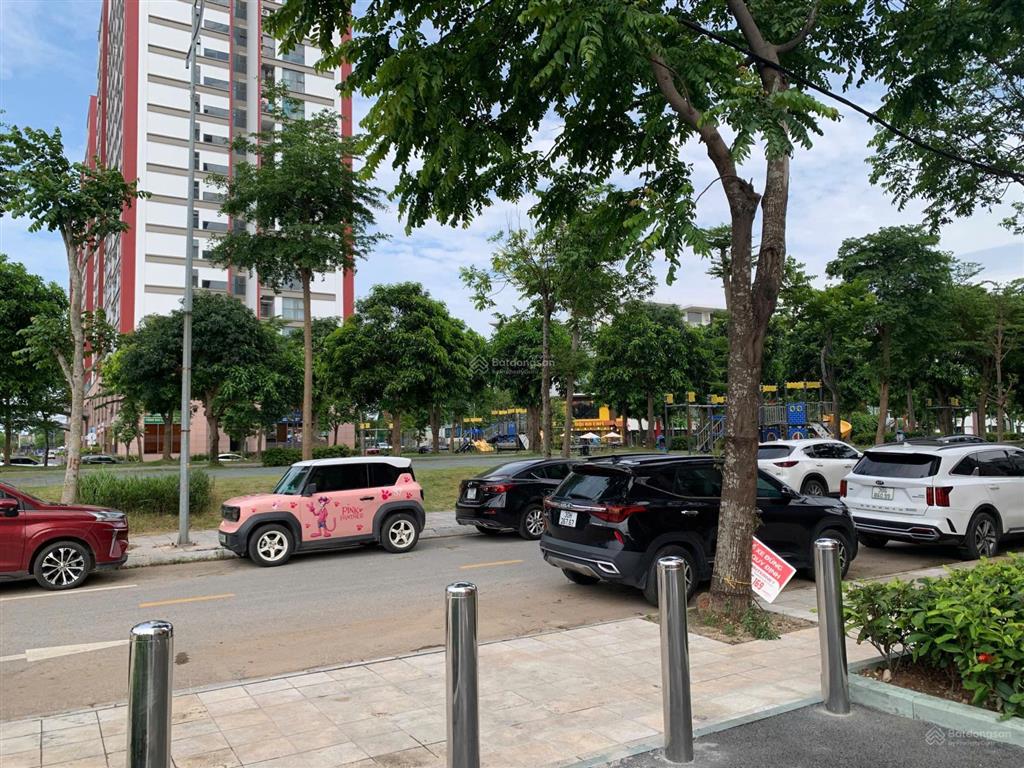 Cho thuê shophouse khối đế thông tầng 1 + 2 chung cư khai sơn city  nguyễn gia bồng long biên