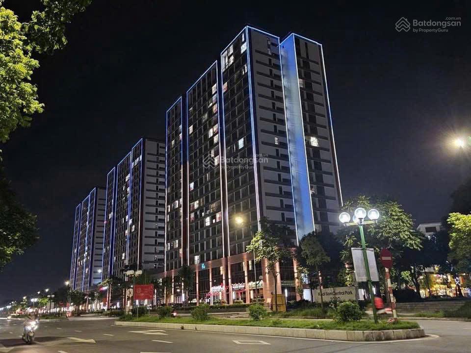 Cho thuê shophouse khối đế thông tầng 1 + 2 chung cư khai sơn city  nguyễn gia bồng long biên