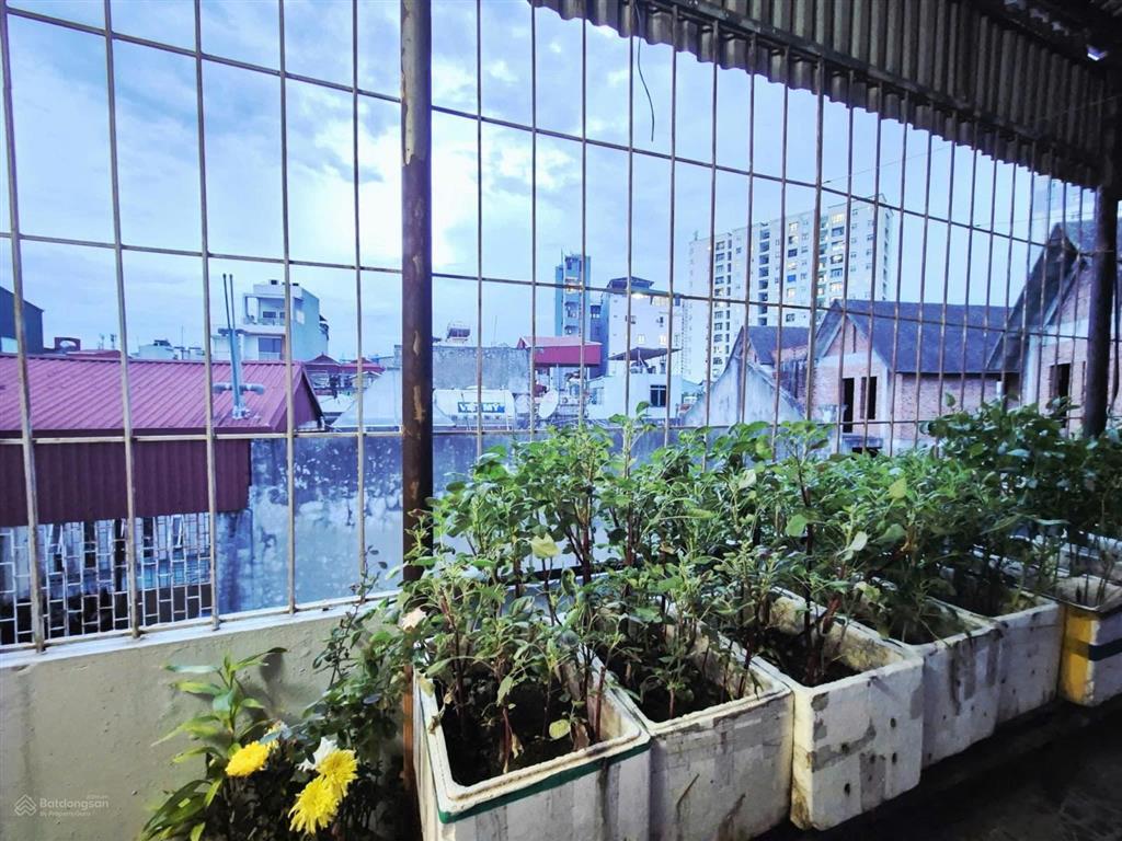 Bán căn nhà 70m2 rộng rãi, hẻm thoáng, ở liền hoặc cho thuê có hđ sẵn chỉ hơn 4 tỷ 0931 329 ***