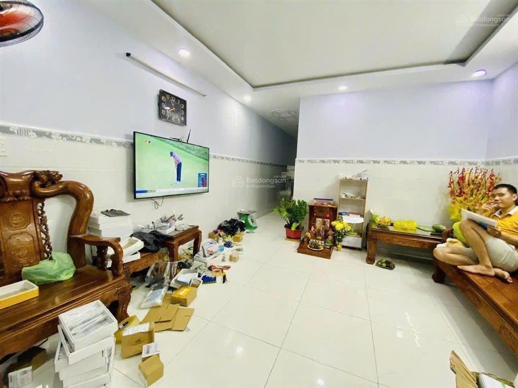 Nhà cần bán gần chợ bà chiểu 48m2 chốt 3 tỷ 1 ,sang tên ngay sổ hồng