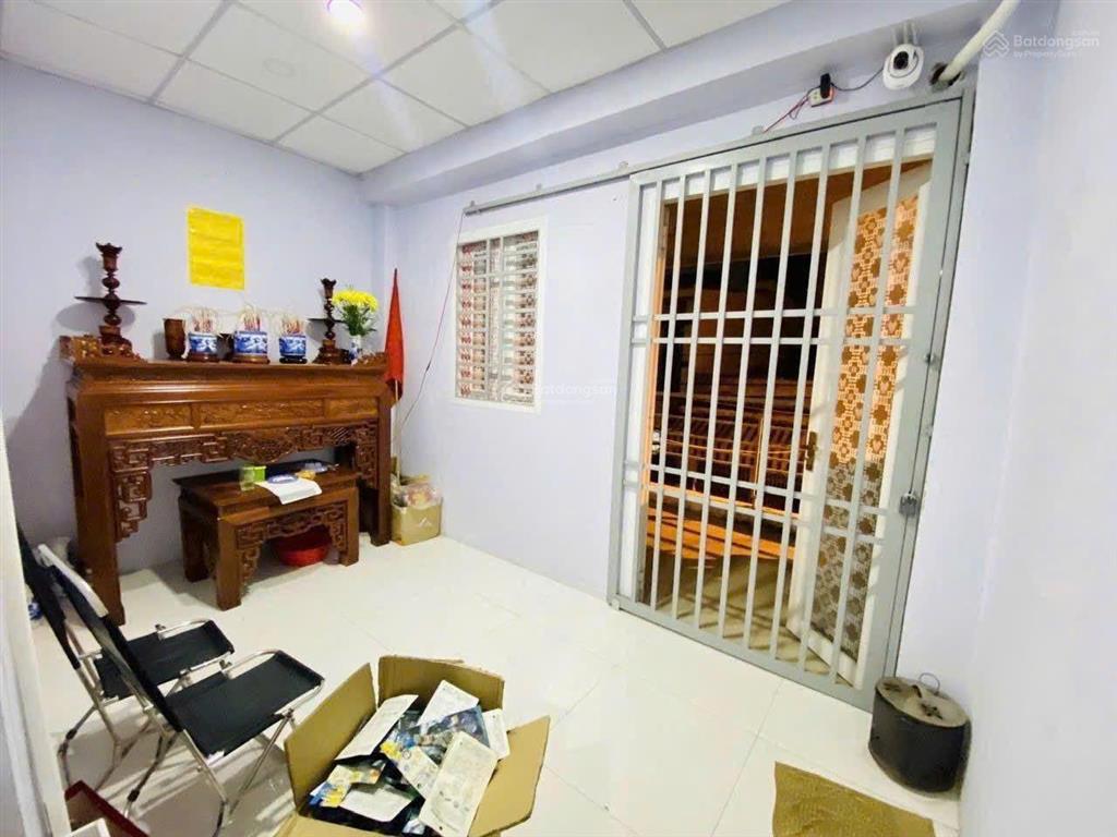 Nhà cần bán gần chợ bà chiểu 48m2 chốt 3 tỷ 1 ,sang tên ngay sổ hồng