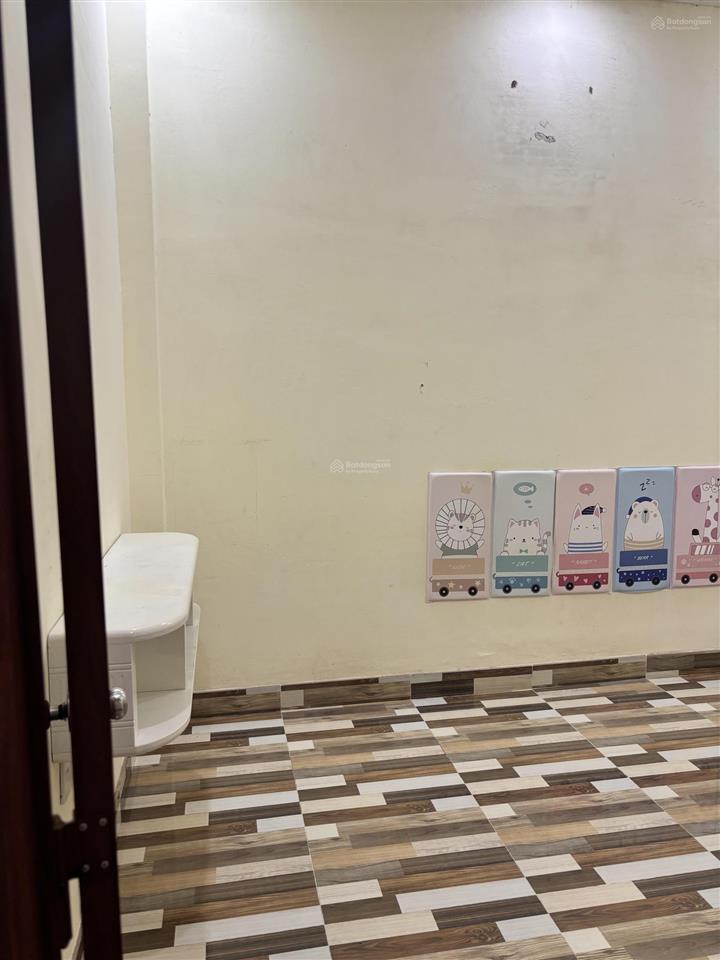 Bán gấp nhà riêng tại 45/31/1 khu dân cư trường lưu, 4,3 tỷ, 52,4 m2