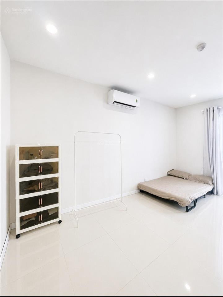 Chính chủ cho thuê căn officetel lavida plus ngay góc nguyễn văn linh, gần đh rmit quận 7