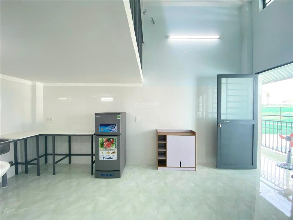 Phòng gác cao m8, đủ nội thất diện tích sử dụng 50m2  dễ di chuyển, trần cao chỉ 4trx
