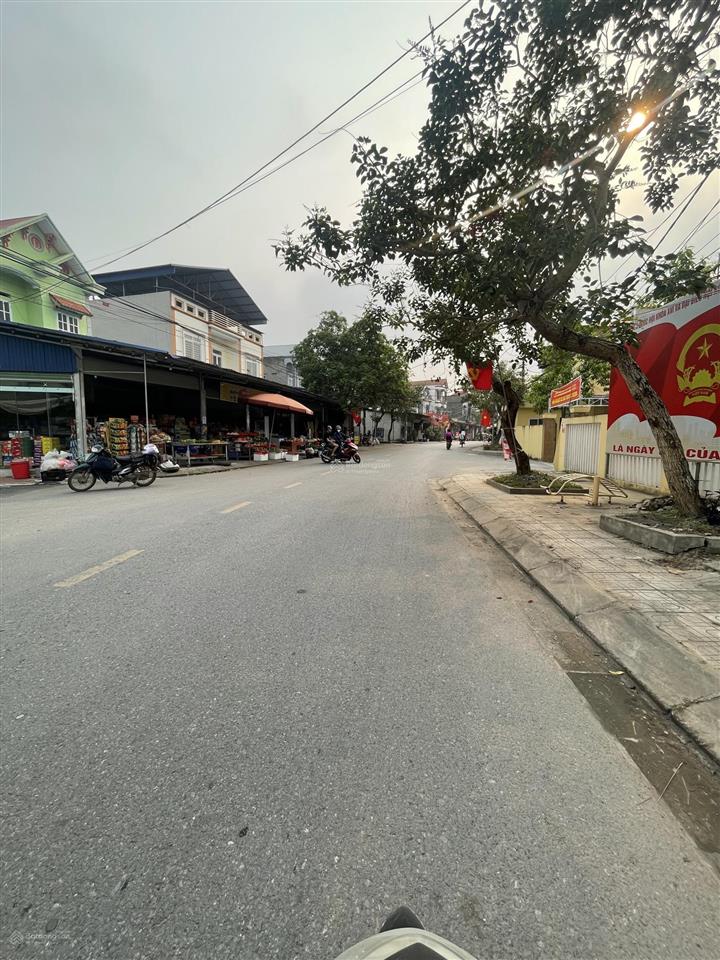 Chính chủ bán lô đất đối diện với tram ytế phương vạn xuân