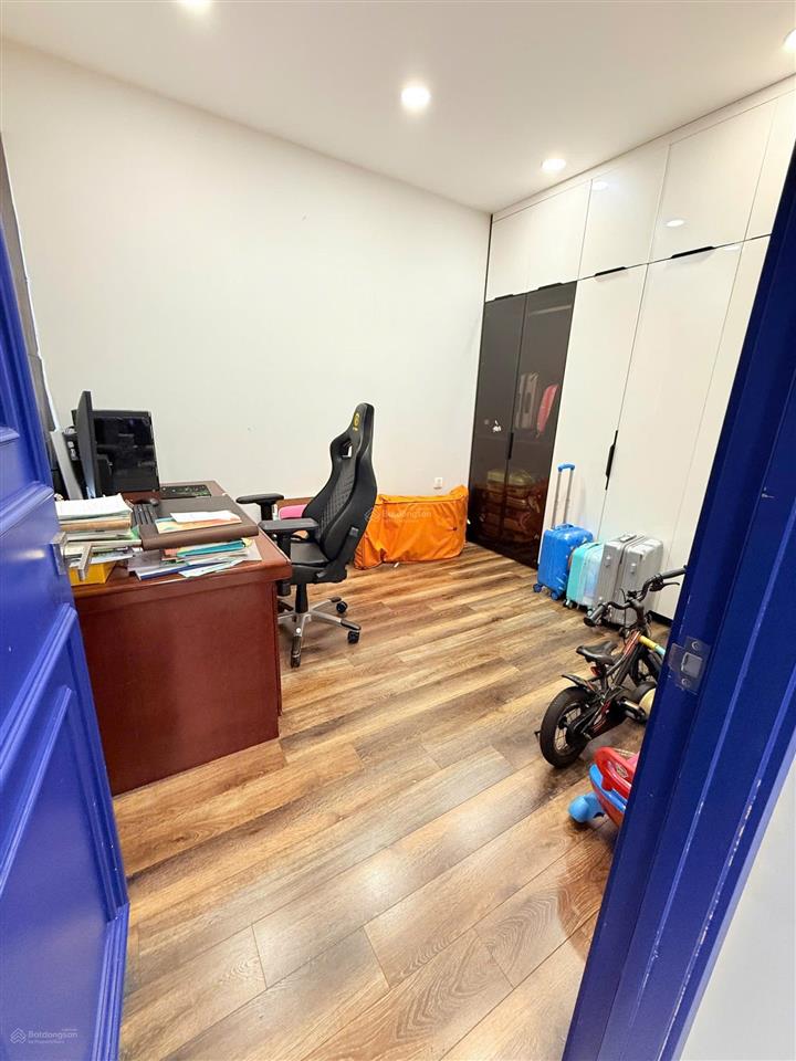 Chính chủ cho thuê căn hộ cao cấp emerald celadon city block b căn góc view công viên