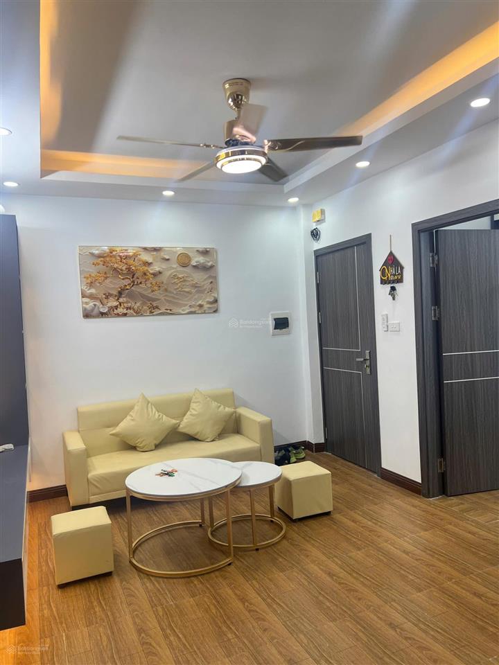 Chính chủ cần bán nhanh ccmn 55m2 2 ngủ ô tô đỗ cửa sổ riêng hồ tùng mậucạnh đh thương mại