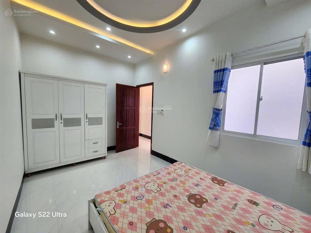 Bán gấp nhà bình chánh 1t1l 81m2 đang cho thuê 8 triệu/tháng. gần chợ bình chánh. gía 1 tỷ 650