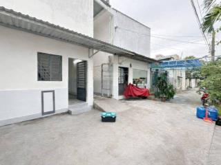 Bán gấp dãy trọ 200m2 sẵn 1 kiot và 10 phòng trọ. đang cho thuê 18 triệu/tháng gần kcn cầu tràm