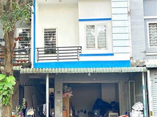 Gía 1 tỷ250 bán gấp dãy trọ bàu bàng 150m2 ,1 kiot+4 phòng,thu nhập 8 triệu/tháng.gần kcn bàu bàng