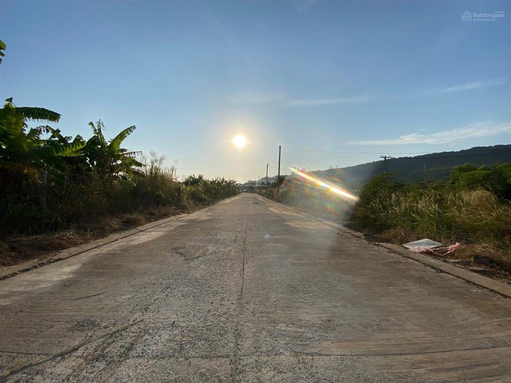 Cần bán lô đất tâm huyết, trung tâm phú quốc, cách biển 500m