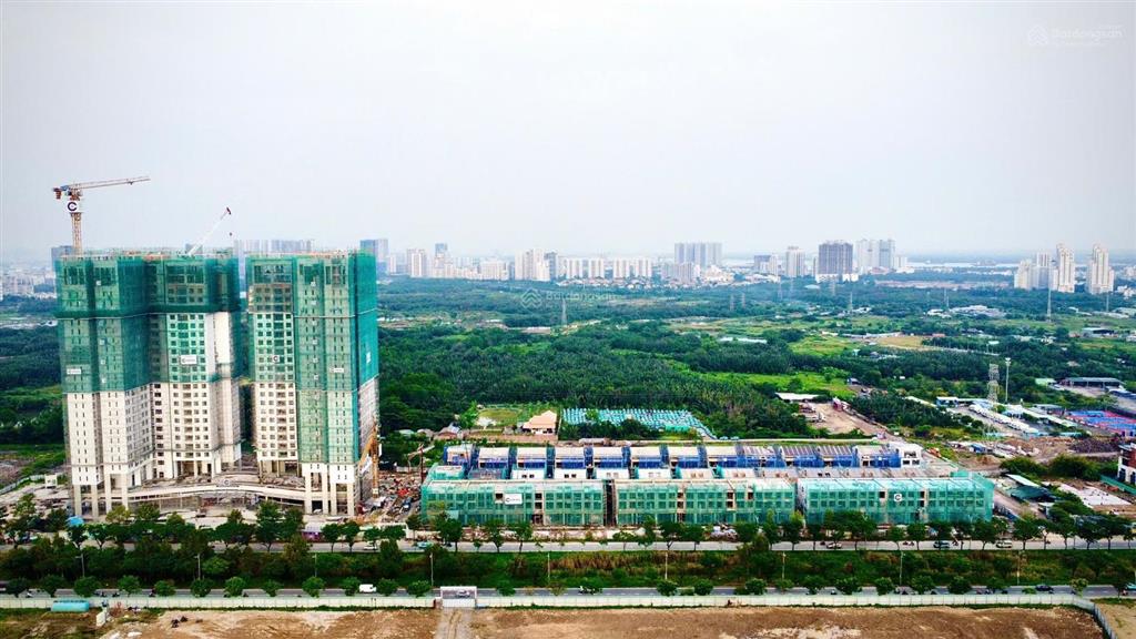 Biệt thự essensia parkway mặt tiền nguyễn hữu thọ, 160m2, 4 tầng,  0767 506 ***