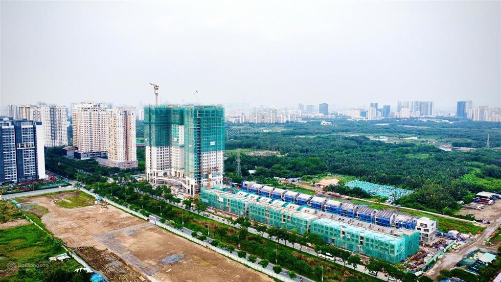 Biệt thự essensia parkway mặt tiền nguyễn hữu thọ, 160m2, 4 tầng,  0767 506 ***