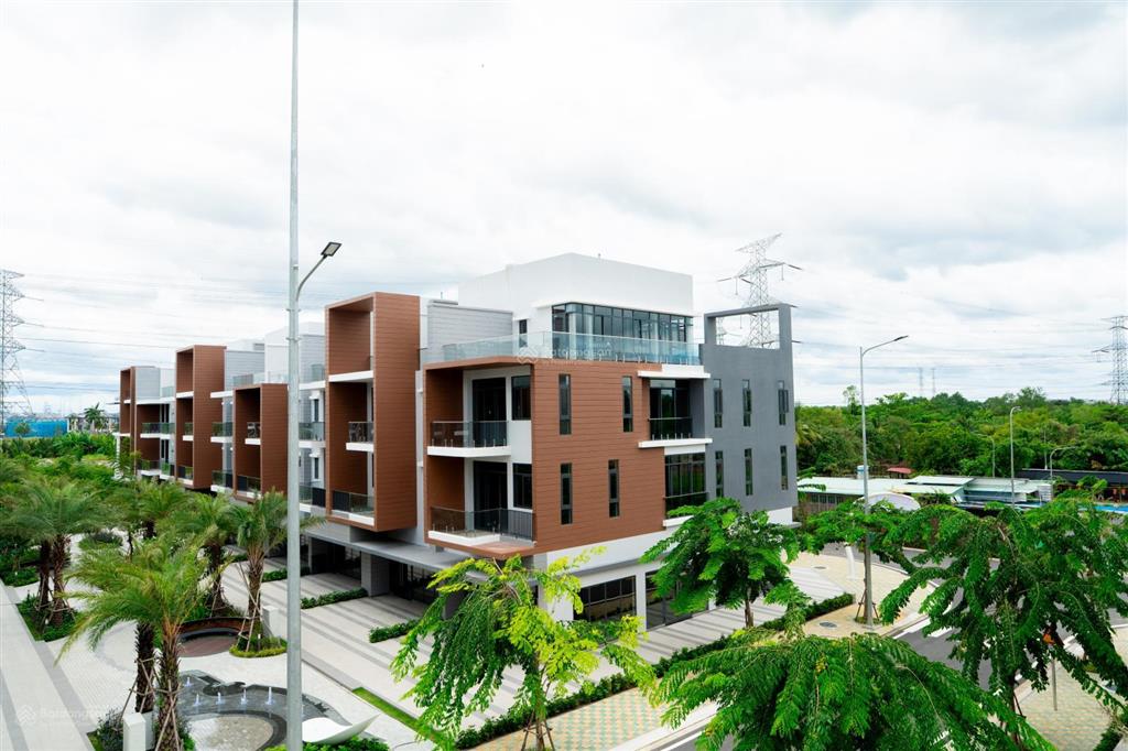 Bán shophouse đẹp tại celesta avenue, 235 triệu/m2, 210 m2, 3pn, 3wc, 2 mặt tiền