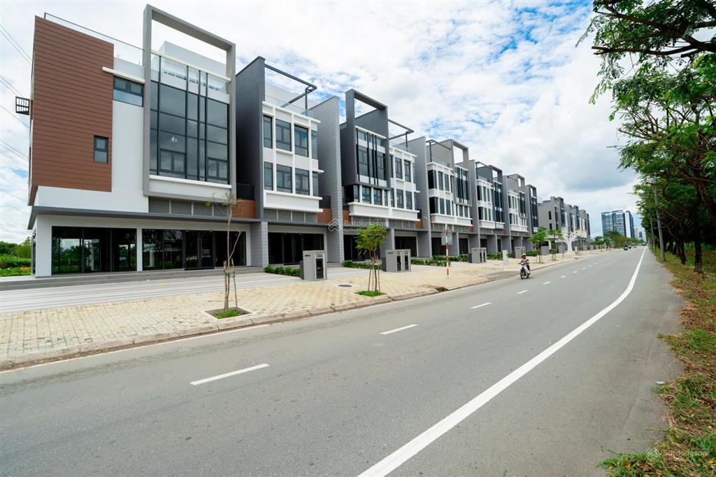 Bán shophouse đẹp tại celesta avenue, 235 triệu/m2, 210 m2, 3pn, 3wc, 2 mặt tiền