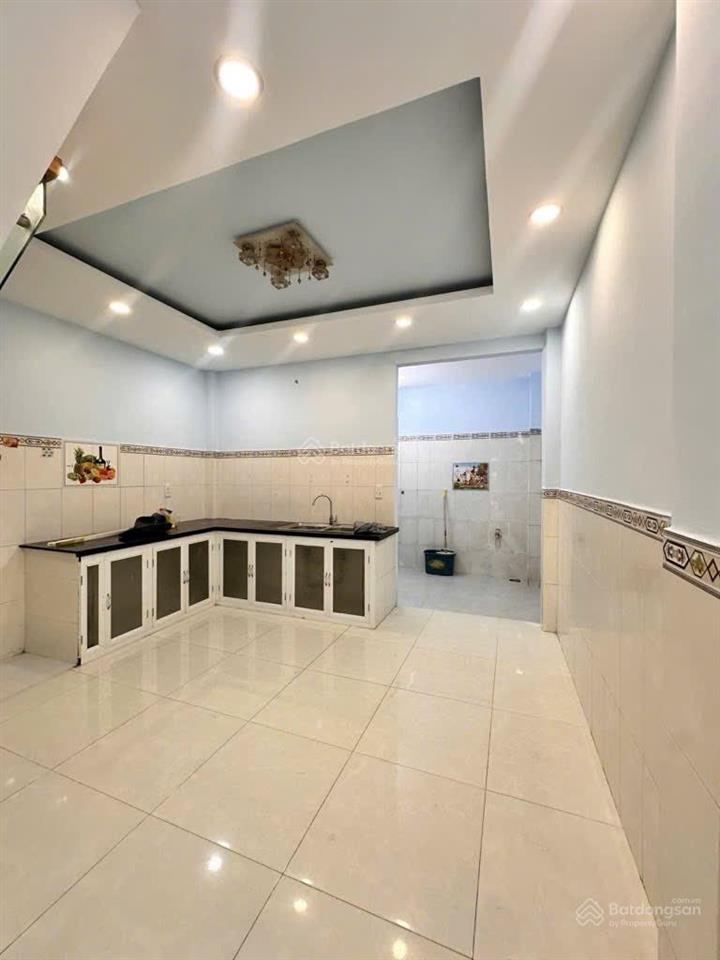 Bình tân ,hẻm xe hơi đỗ cửa, 56m2 , 2 tầng đúc , chỉ 5.x tỷ