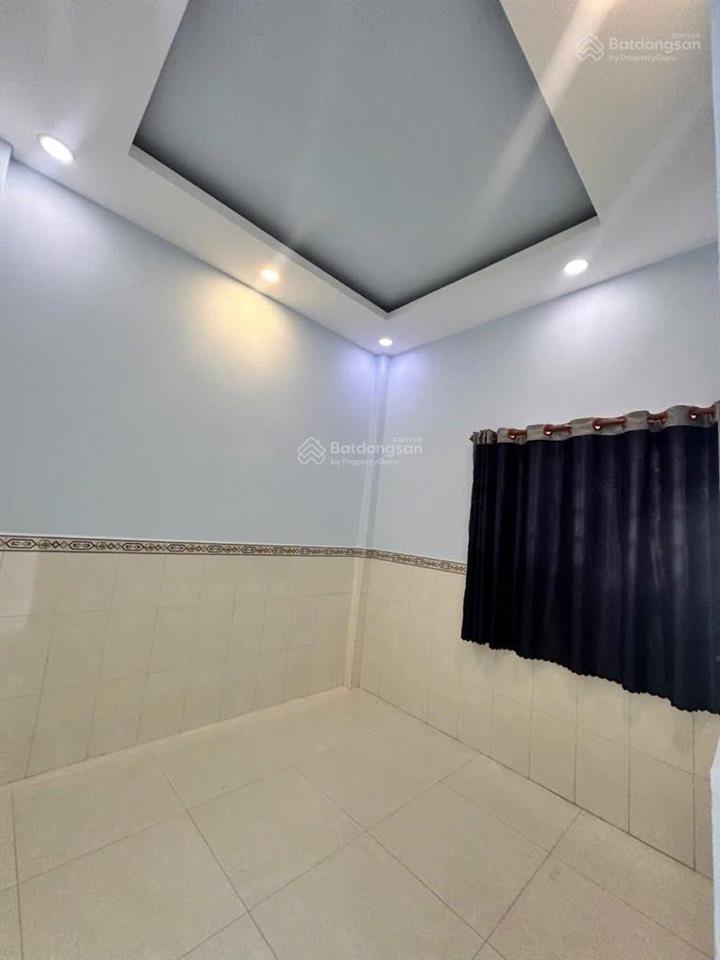 Bình tân ,hẻm xe hơi đỗ cửa, 56m2 , 2 tầng đúc , chỉ 5.x tỷ