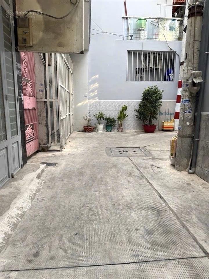 Chính chủ bán gấp nhà âu cơ, tân bình, 23m2, 3 tầng, nhỉnh 2 tỷ