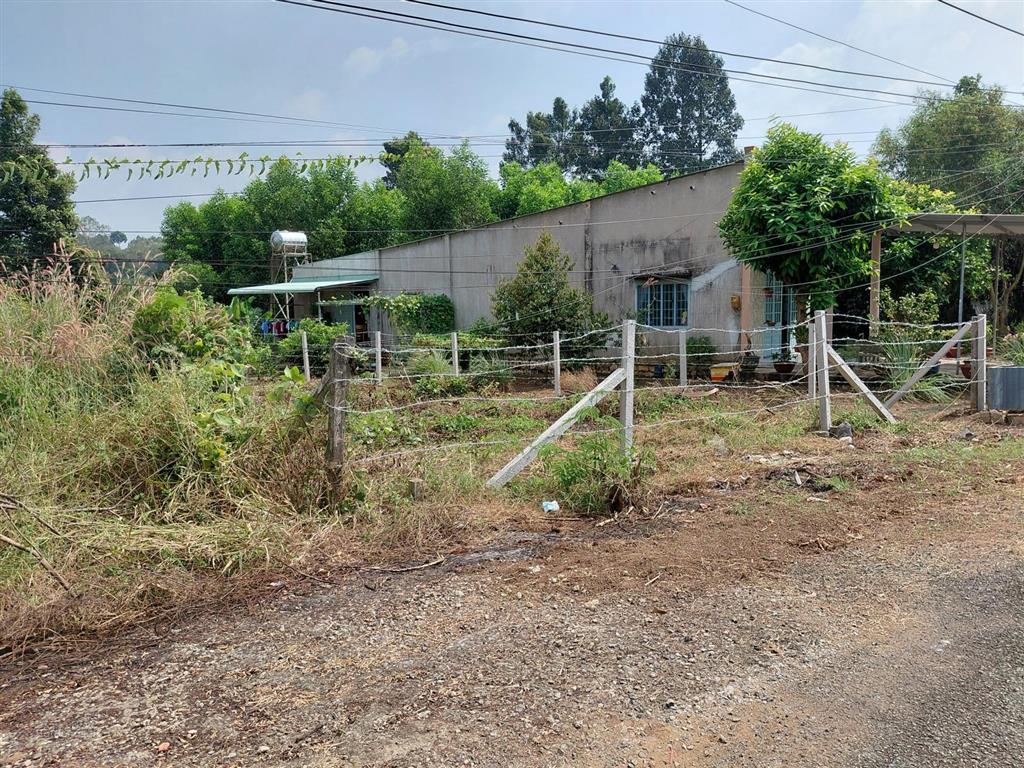 Cần bán lô đất 10m ngang mt đường nhựa gần vòng xoay hắc dịch giá 1.65 tỷ