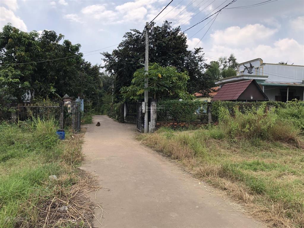 Kẹt tiền giảm 100tr bán đất gần trung tâm hành chính xuân lộc, giá bán 1tỷ350 sổ hồng tại nhà