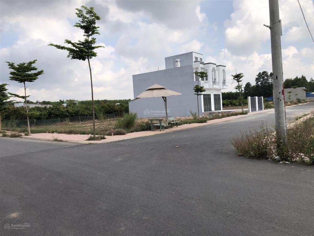 Bán đất thổ cư mặt tiền đường nhựa gần kcn, sân bay lt giá 1tỷ200