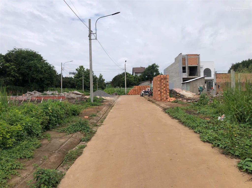 Bán đất nền trung tâm p. bảo vinh đầy đủ tiện ích, đường rộng dân cư đông, giá bán 260tr/m