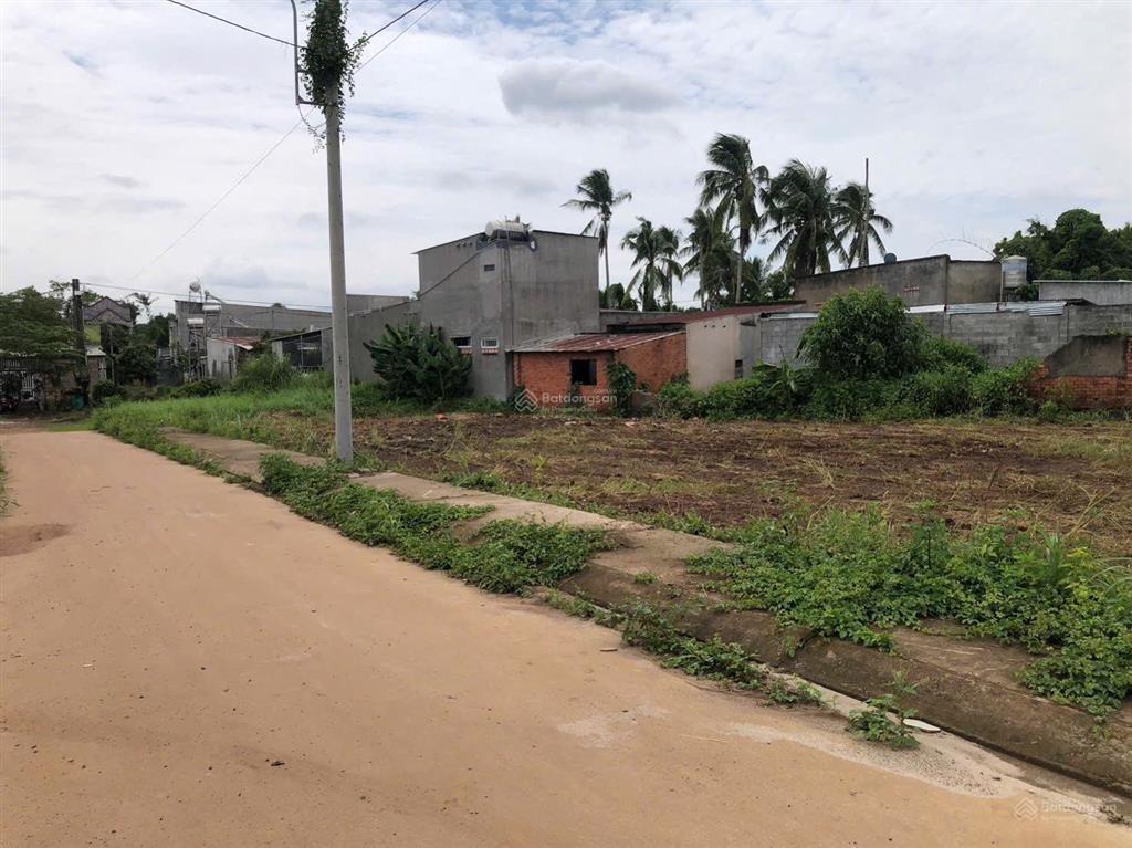 Bán đất nền trung tâm p. bảo vinh đầy đủ tiện ích, đường rộng dân cư đông, giá bán 260tr/m
