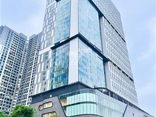 Bán lô thương mại 62,3m2 giá nét 4 tỷ . tòa rox tower 136 hồ tùng mậu .