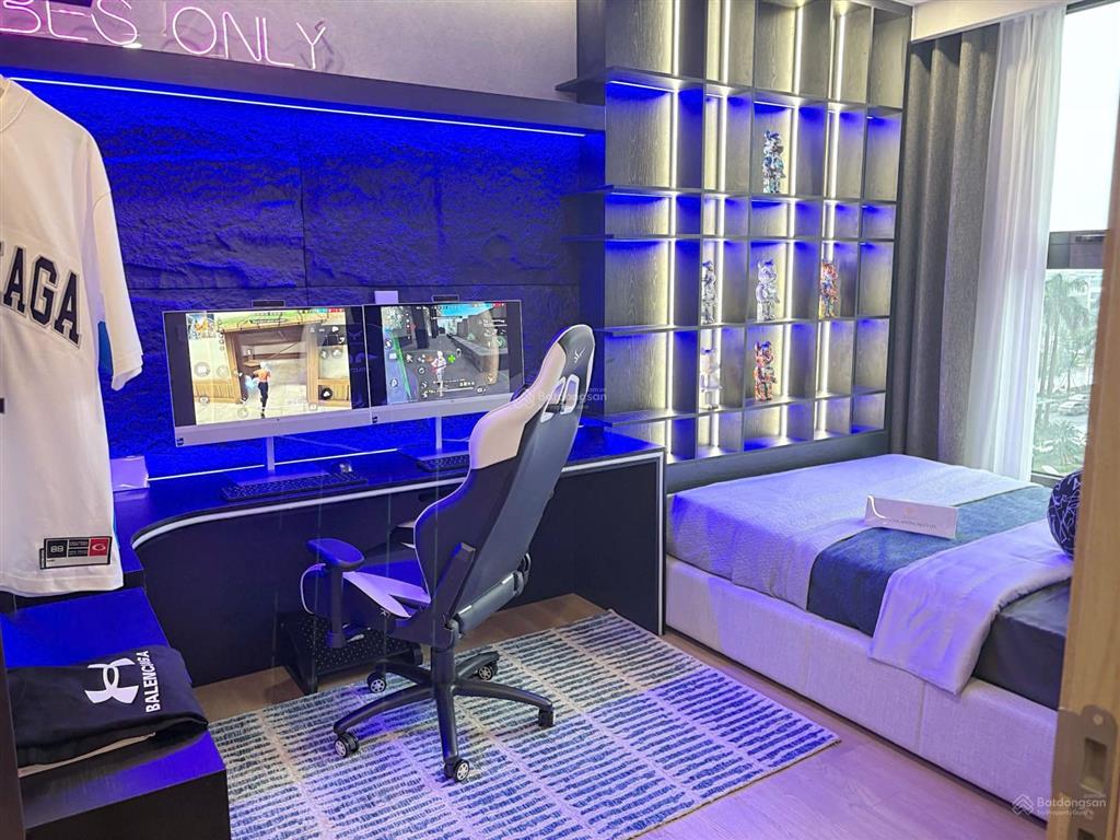 Bán nhanh căn góc 91,5m2 giá net 7,8 tỷ the charm anh hưng . giá tốt nhất thị trường