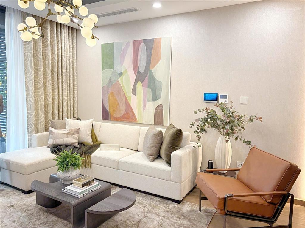 Chính chủ bán gấp căn 3pn  91,5m2 tầng trung giá 7,4 tỷ, the charm an hưng