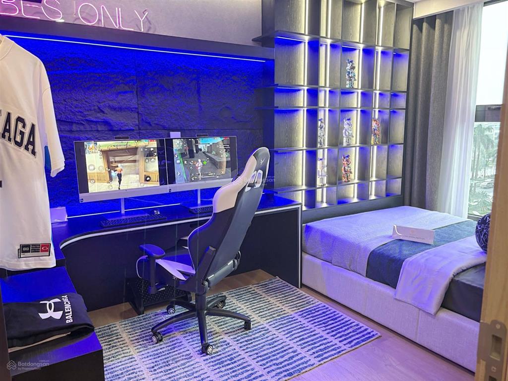 Chính chủ bán gấp căn 3pn  91,5m2 tầng trung giá 7,4 tỷ, the charm an hưng