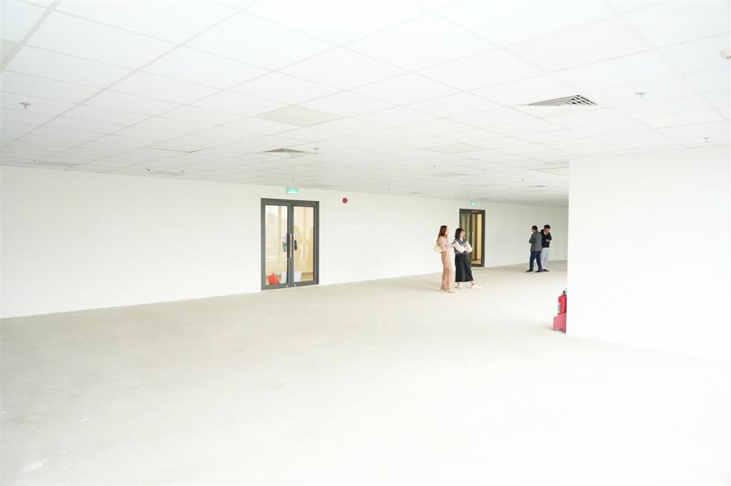 Bán lô văn phòng 138m2  giá chỉ 8 tỷ, nhận bàn giao ngay
