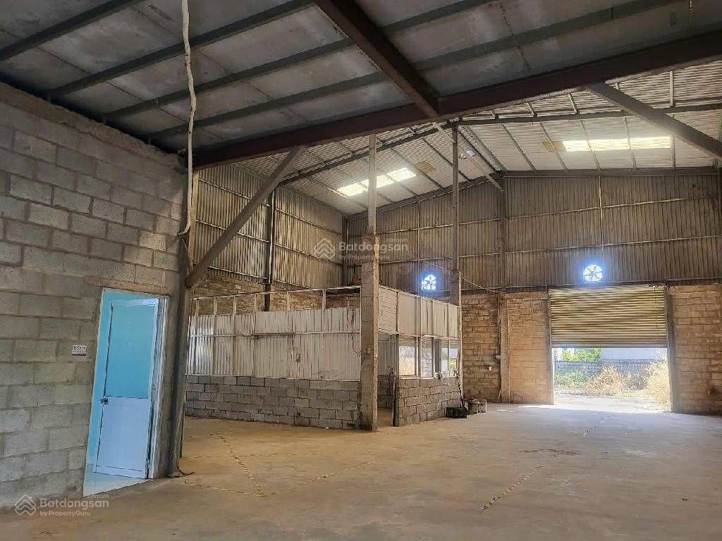 Bán nhà xưởng 630m2 , đường bến than , xã hoà phú củ chi , mặt tiền 14m ,