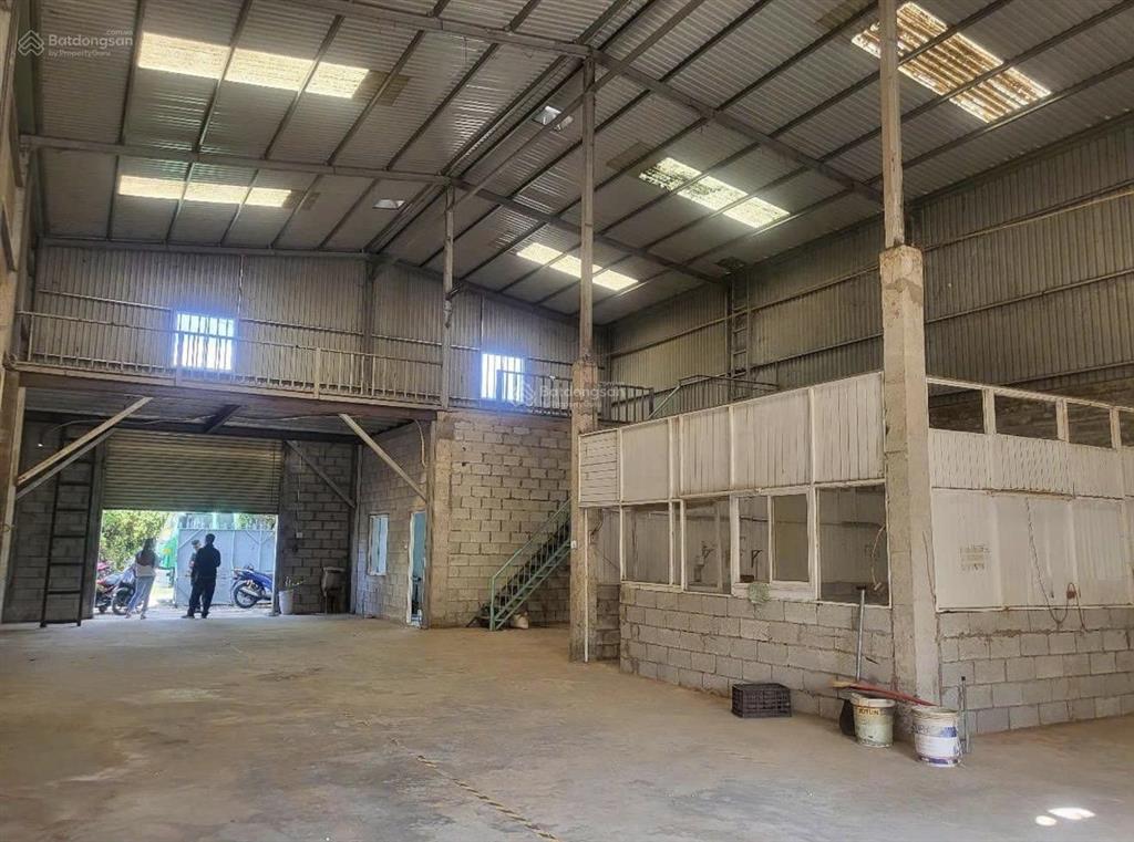 Bán nhà xưởng 630m2 , đường bến than , xã hoà phú củ chi , mặt tiền 14m ,