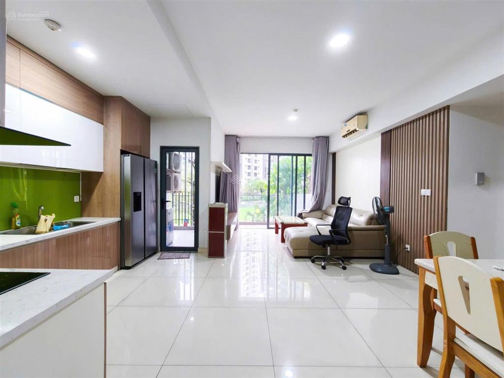 Cho thuê 3pn emerald celadon city tân phú giá chỉ 20tr full nt