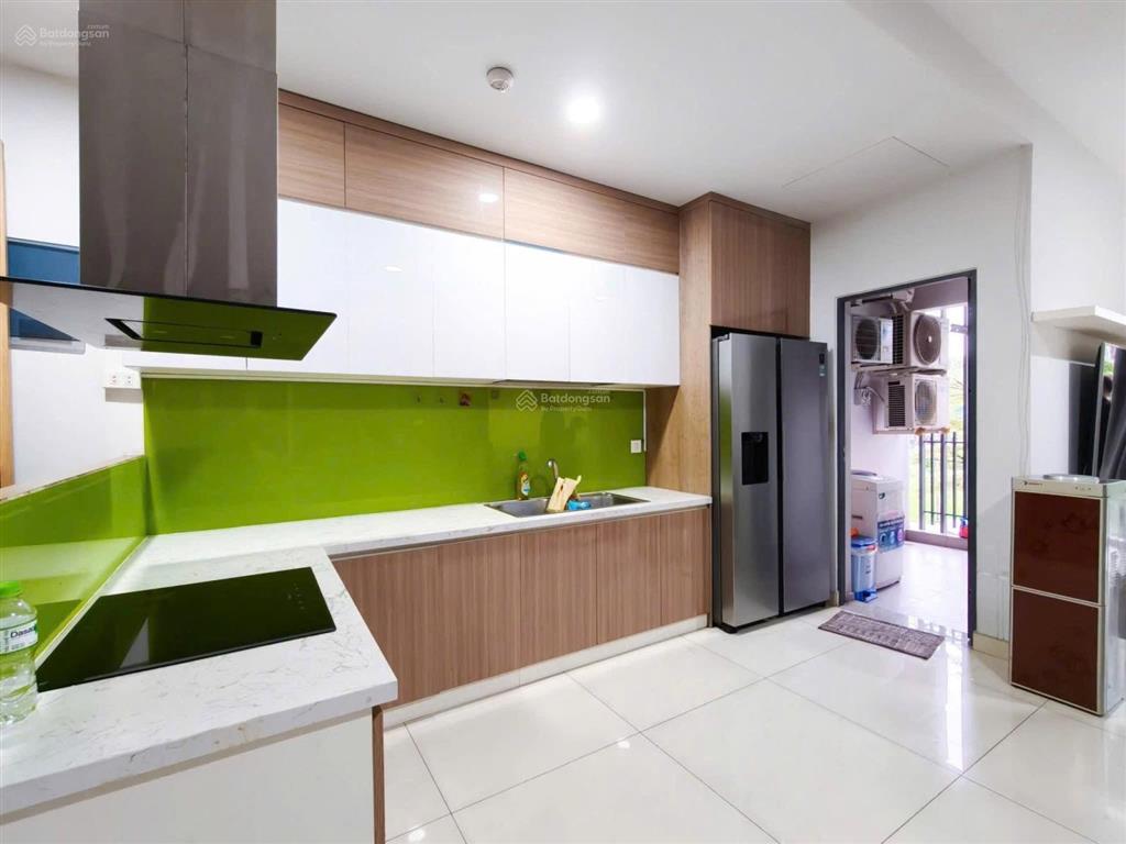 Cho thuê 3pn emerald celadon city tân phú giá chỉ 20tr full nt