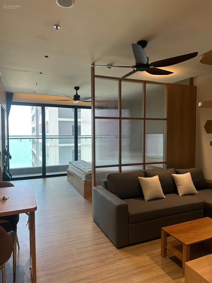 Căn hộ studio mới 100% ngay mặt biển mỹ khê  sáng ngắm bình minh ngay tại ban công