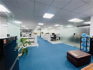 Cho thuê văn phòng 200m dolphin plaza đã có sẵn nội thất  giá tốt