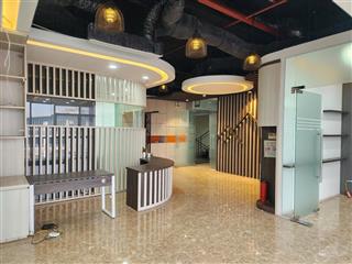Hiếm | văn phòng 100m ngoại giao đoàn full nội thất, giá chỉ hơn 20tr