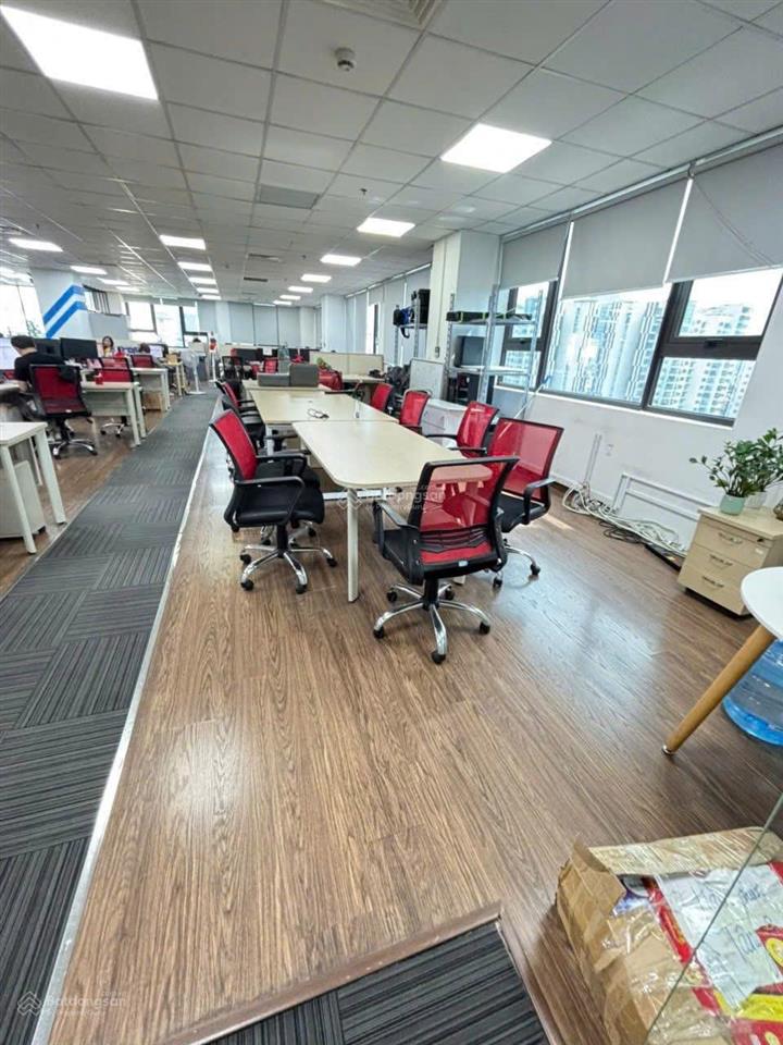 Cho thuê văn phòng 150m²  ngoại giao đoàn, bắc từ liêm  sàn đẹp, giá tốt