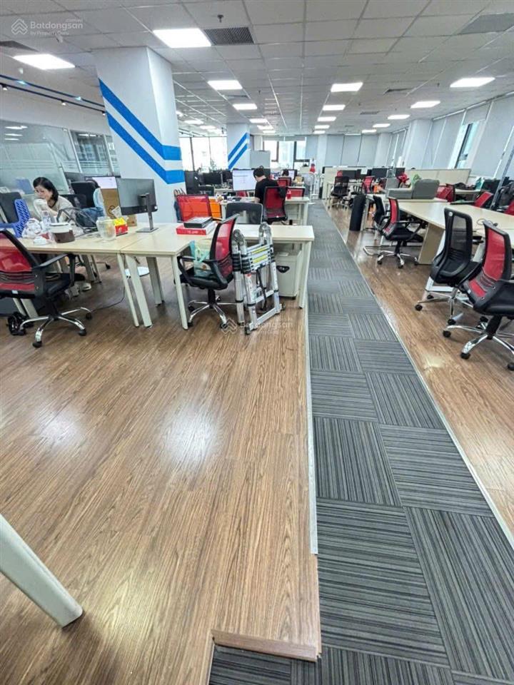 Cho thuê văn phòng 150m²  ngoại giao đoàn, bắc từ liêm  sàn đẹp, giá tốt