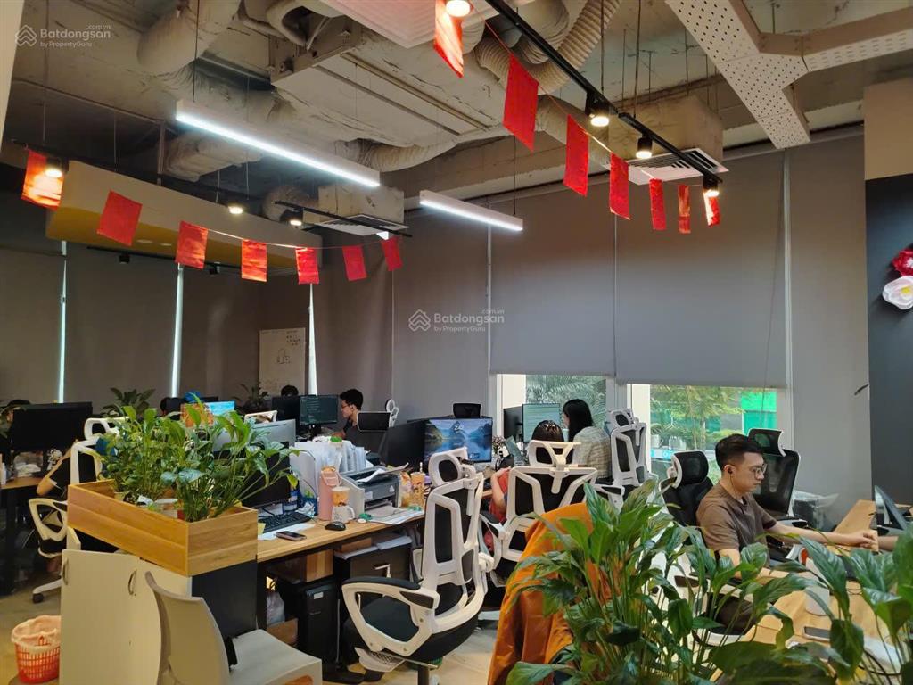 Cho thuê sàn mới 100m duy tân  đẹp không tì vết  ưu đãi tháng 5