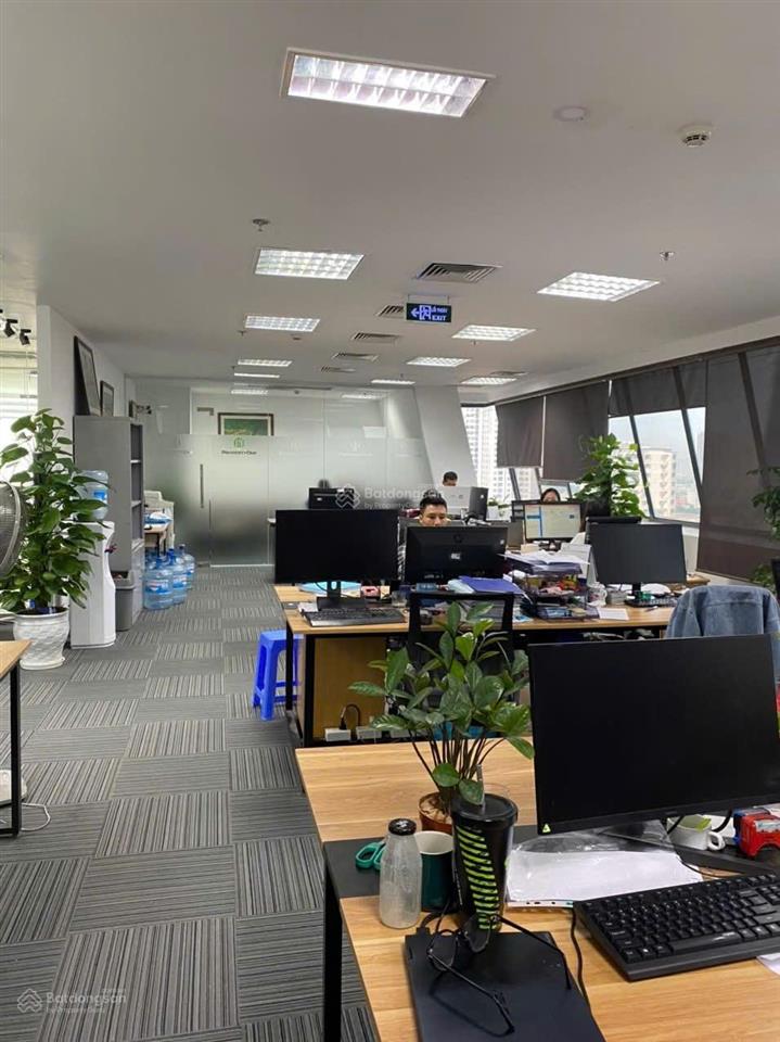 Văn phòng viwaseen tố hữu sàn thông 150m2  full kính  vào ngay ưu đãi giá tốt