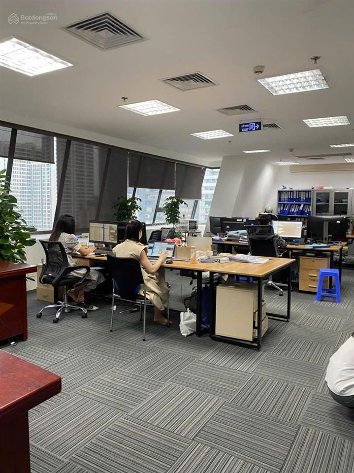 Văn phòng viwaseen tố hữu sàn thông 150m2  full kính  vào ngay ưu đãi giá tốt