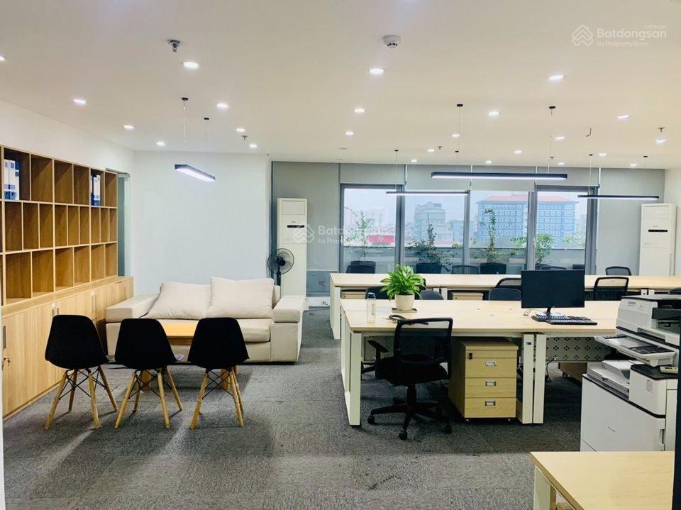 Cho thuê văn phòng 96m2 ngoại giao đoàn view đẹp, giá tốt nhất khu vực