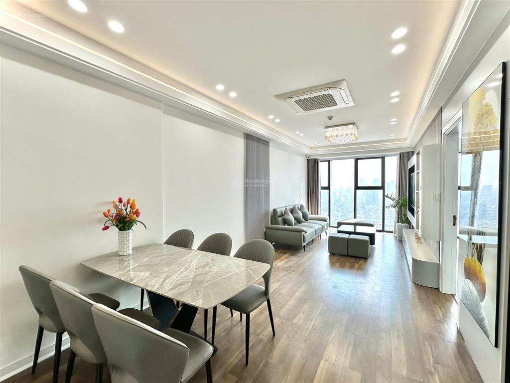 Tôi chính chủ cần bán căn 100m2  3pn, giá 7.9 tỷ, sổ đỏ, full nội thất tại goldmark  0363 890 ***